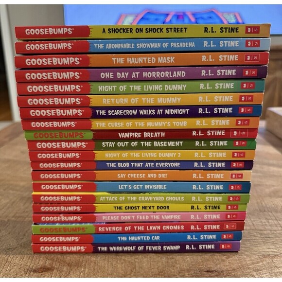 Other - Goosebumps R. L. Stine Paperback Books 2015-2016 Lot of 20 Books